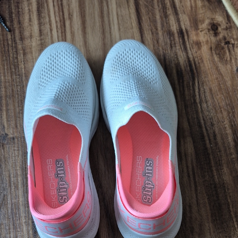 Skechers White and Pink Slip-On Sneakers